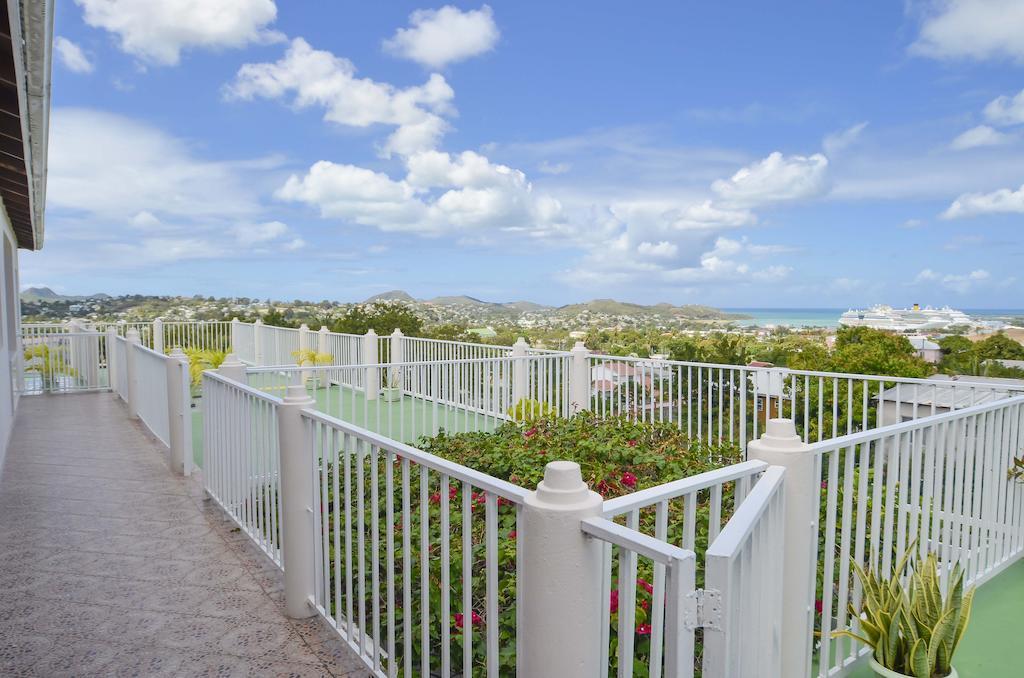 St. John's Caribbean Inn And Suites الغرفة الصورة